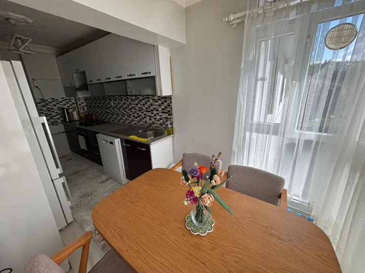 Basınevleri’nde Satılık 3+1 130 m² Geniş Açık Balkonlu Masrafsız Yapılı Daire