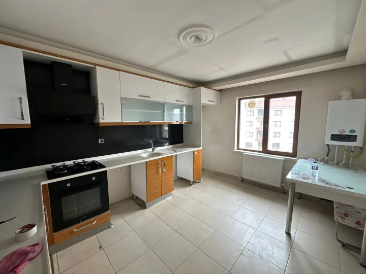 Keçiören Atapark Cadde Üzeri Satılık 4+1 Dubleks Asansörlü Manzaralı 3 Banyolu Lüks Daire