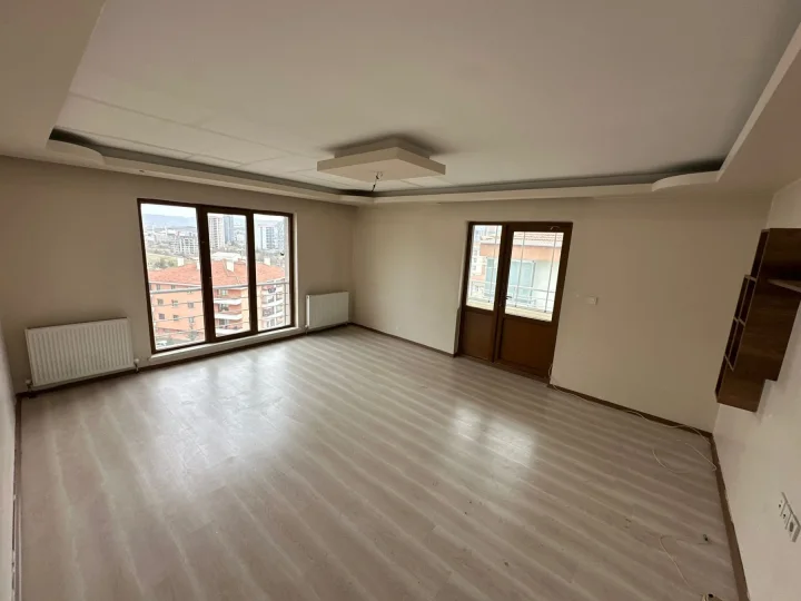 Keçiören Atapark Cadde Üzeri Satılık 4+1 Dubleks Asansörlü Manzaralı 3 Banyolu Lüks Daire