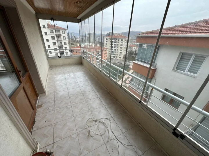 Keçiören Atapark Cadde Üzeri Satılık 4+1 Dubleks Asansörlü Manzaralı 3 Banyolu Lüks Daire