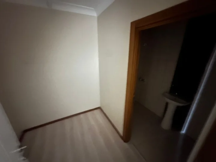 Keçiören Atapark Cadde Üzeri Satılık 4+1 Dubleks Asansörlü Manzaralı 3 Banyolu Lüks Daire