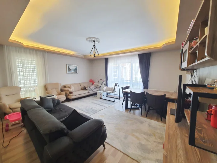 Keçiören Kanuni’de Satılık 3+1 1. Kat Asansörlü Lüks Yapılı Daire