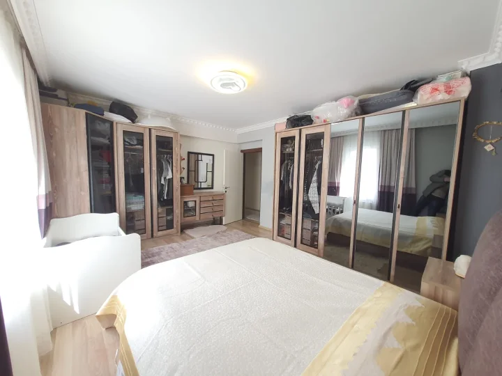 Keçiören Kanuni’de Satılık 3+1 1. Kat Asansörlü Lüks Yapılı Daire