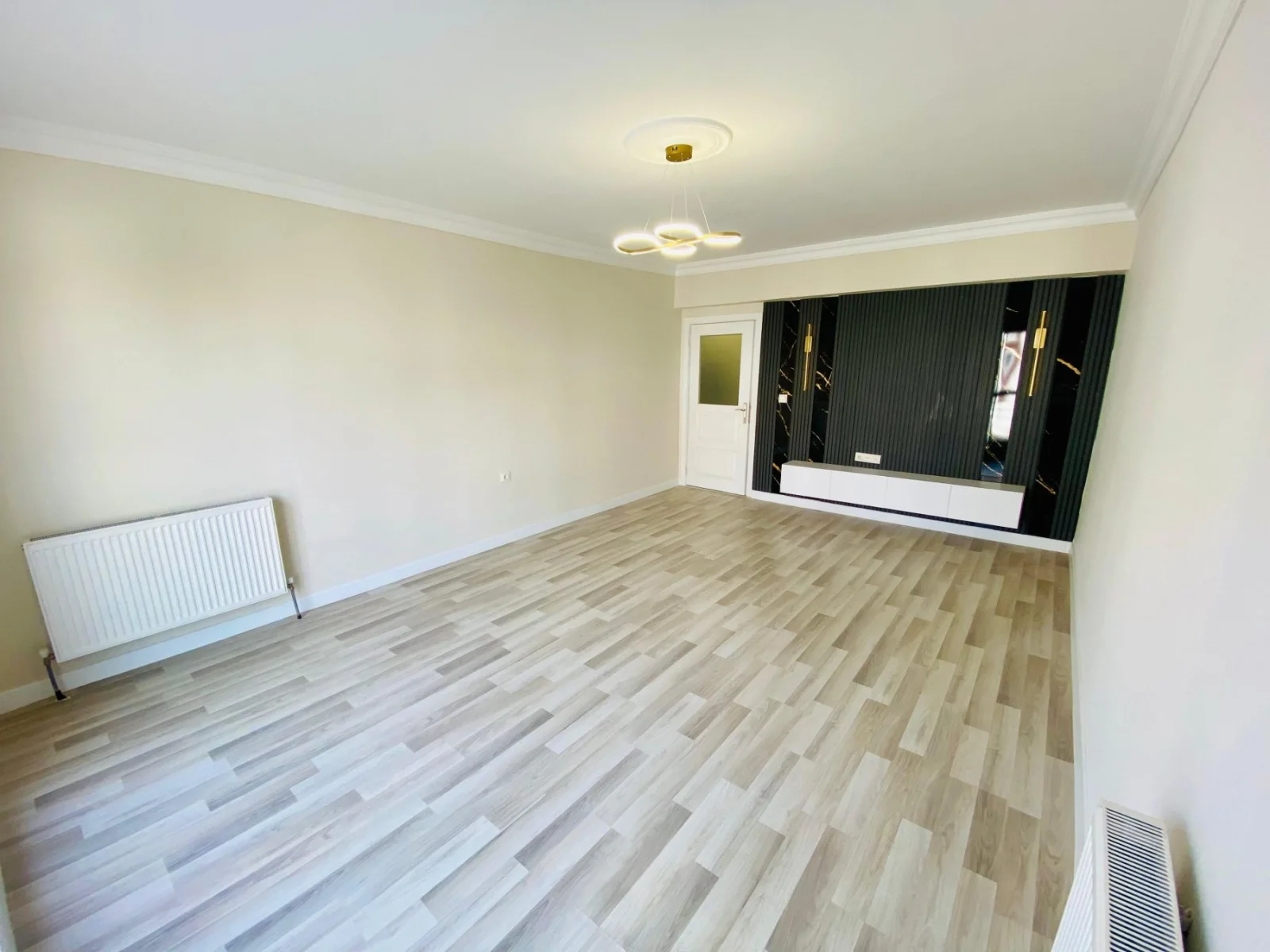 Keçiören Atapark’ta Satılık 3+1 Orta Kat 120 m² Ebeveyn Banyolu Çift Balkonlu Daire