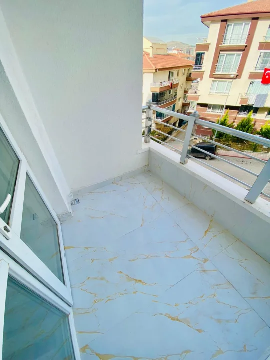 Keçiören Atapark’ta Satılık 3+1 Orta Kat 120 m² Ebeveyn Banyolu Çift Balkonlu Daire