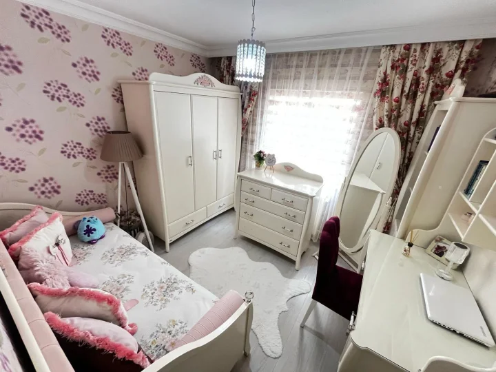 Keçiören Esertepe’de Satılık 4+1 175 m² Ebeveyn Banyolu Asansörlü İskanlı Manzaralı Daire