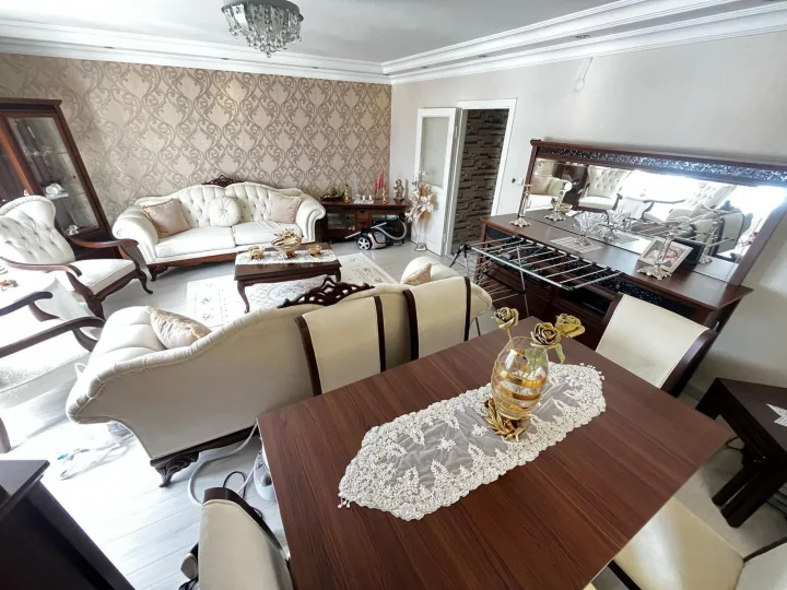 Keçiören Esertepe’de Satılık 4+1 175 m² Ebeveyn Banyolu Asansörlü İskanlı Manzaralı Daire