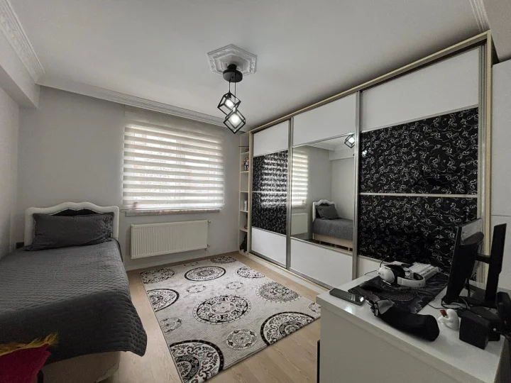 Keçiören Kuşcağız’da Satılık 3+1 1. Kat Geniş Asansörlü Full Yapılı Kök Tapulu Daire