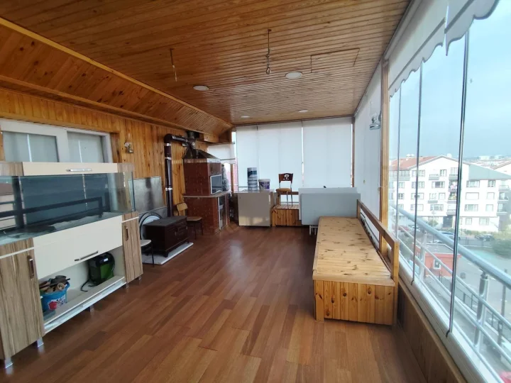 Keçiören Atapark’ta Satılık 6+2 Dubleks Çift Girişli İskanlı Yapılı Geniş Daire