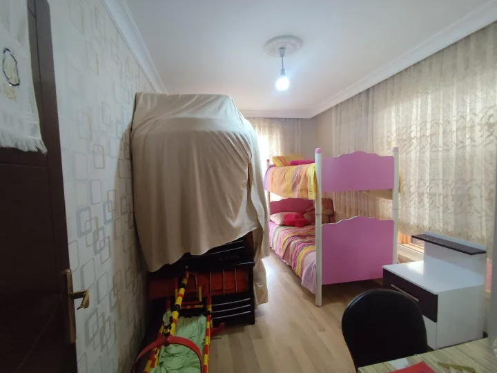 Keçiören Atapark’ta Satılık 6+2 Dubleks Çift Girişli İskanlı Yapılı Geniş Daire