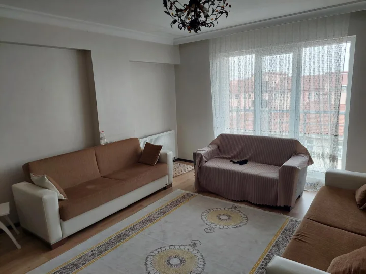 Keçiören Atapark’ta Satılık 6+2 Dubleks Çift Girişli İskanlı Yapılı Geniş Daire