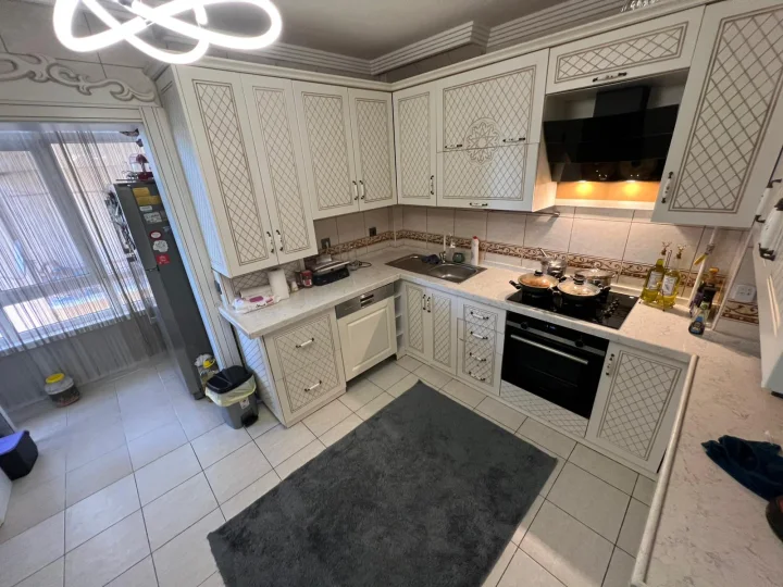 Etlik’te Satılık 8+1 Lüks Dubleks Asansörlü Manzaralı Kapalı Otoparklı Çift Mutfaklı Daire