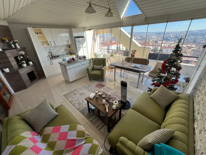 Etlik’te Satılık 8+1 Lüks Dubleks Asansörlü Manzaralı Kapalı Otoparklı Çift Mutfaklı Daire