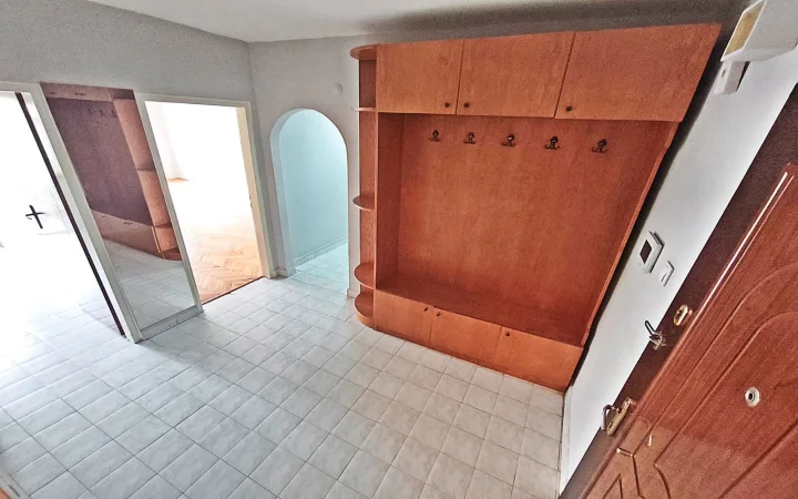 Keçiören Esertepe’de Satılık 3+1 3. Kat Ön Cephe Site İçi Fırsat Daire