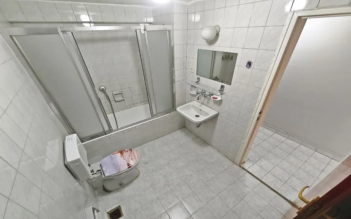 Keçiören Esertepe’de Satılık 3+1 3. Kat Ön Cephe Site İçi Fırsat Daire