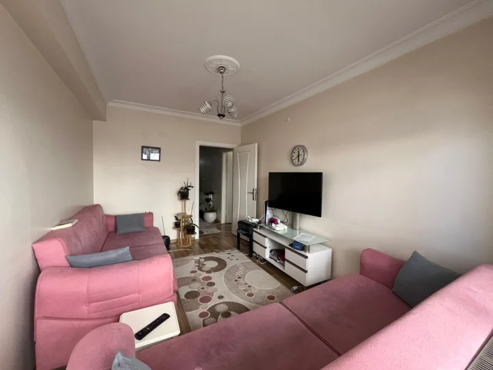 Keçiören Atapark’ta Satılık 4+1 Orta Kat 160 m² Cam Balkonlu Daire