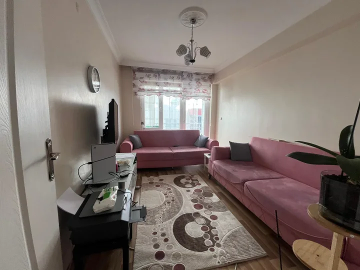 Keçiören Atapark’ta Satılık 4+1 Orta Kat 160 m² Cam Balkonlu Daire