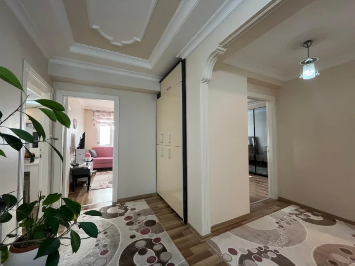 Keçiören Atapark’ta Satılık 4+1 Orta Kat 160 m² Cam Balkonlu Daire