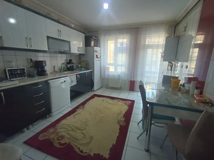 Keçiören Sancaktepe’de Satılık 4+1 2. Kat 140 m² Net Asansörlü Çift Balkonlu Daire