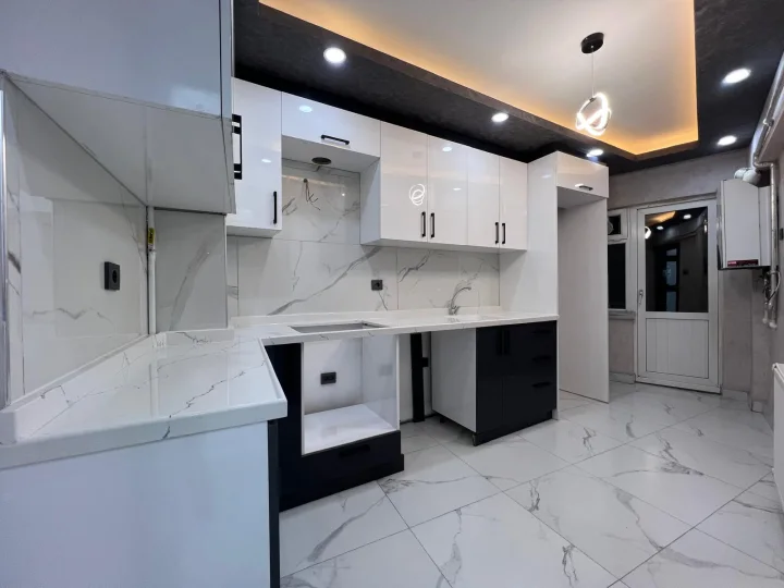 Keçiören Satılık 3+1 120 m² 2. Ara Kat Ön Cephe Full Yapılı Türk Hamamlı Daire