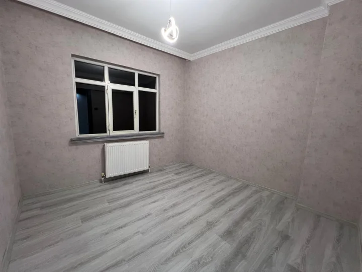 Keçiören Satılık 3+1 120 m² 2. Ara Kat Ön Cephe Full Yapılı Türk Hamamlı Daire