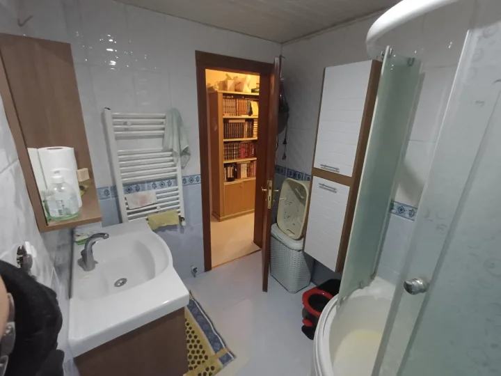 Keçiören Aşağı Eğlence Mahallesi’nde Satılık 3+1 1. Kat Bağımsız Yapılı Cam Balkonlu Daire