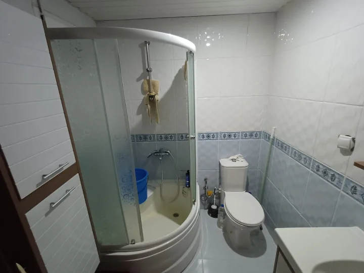 Keçiören Aşağı Eğlence Mahallesi’nde Satılık 3+1 1. Kat Bağımsız Yapılı Cam Balkonlu Daire