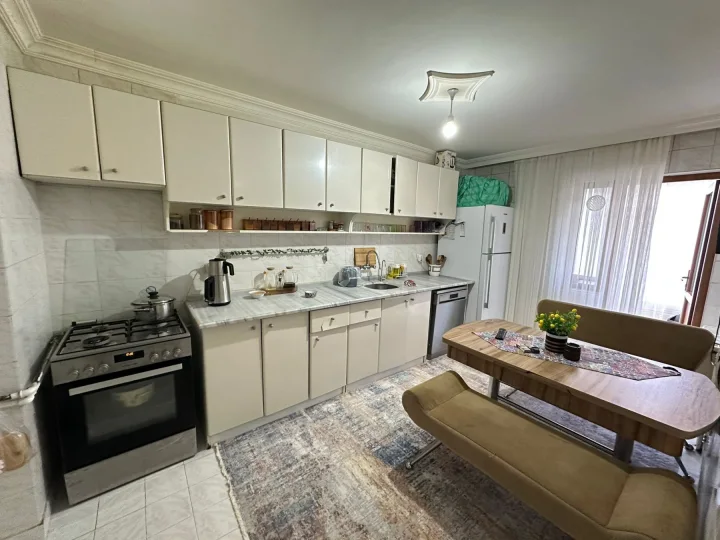 Keçiören Pınarbaşı Mahallesi’nde Satılık 6+1 Dubleks 280 m² Teraslı 4 Balkonlu Ultra Geniş Daire