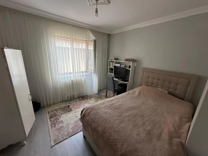 Keçiören Pınarbaşı Mahallesi’nde Satılık 6+1 Dubleks 280 m² Teraslı 4 Balkonlu Ultra Geniş Daire