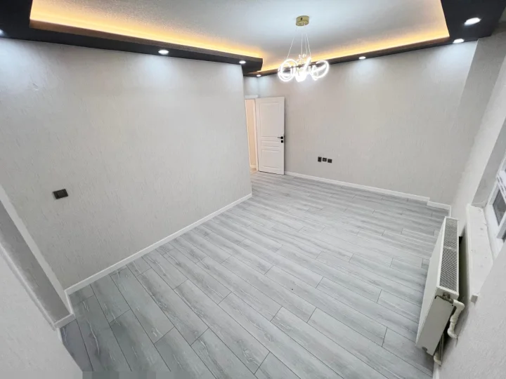 Keçiören Porsuk Caddesi Üzerinde Satılık 3+1 3. Kat Ara Kat Full Yapılı Havuz Tavan LED Işıklı Daire