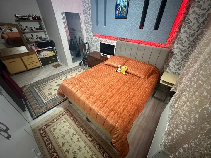 Keçiören Sancaktepe Mahallesi’nde Satılık 3+1 1. Kat Genç Bina Asansörlü Full Yapılı Kilerli Daire