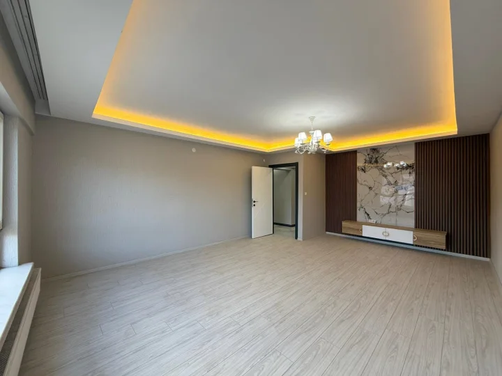 Keçiören Satılık 3+1 Daire | Yüksek Giriş Manzaralı Full Yapılı Cam Balkonlu Fırsat