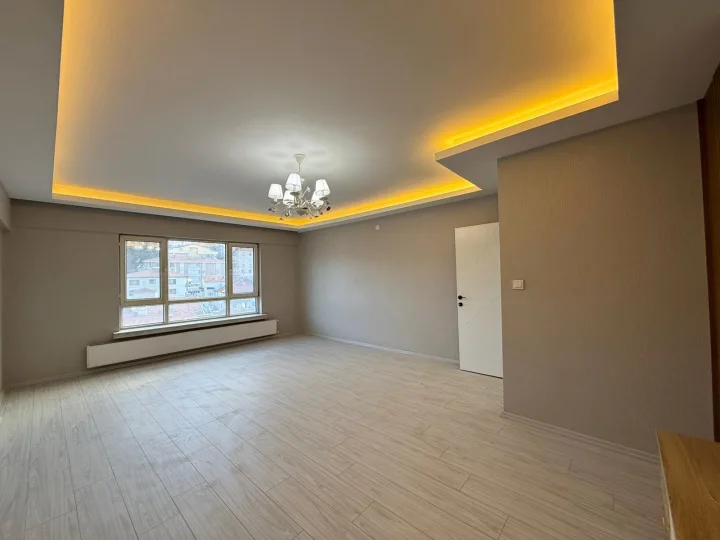 Keçiören Satılık 3+1 Daire | Yüksek Giriş Manzaralı Full Yapılı Cam Balkonlu Fırsat