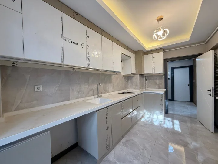 Keçiören Satılık 3+1 Daire | Yüksek Giriş Manzaralı Full Yapılı Cam Balkonlu Fırsat