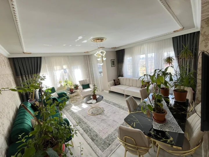 Keçiören  Satılık 3+1 Daire | 1. Kat Asansörlü Full Yapılı Cam Balkonlu Masrafsız Fırsat