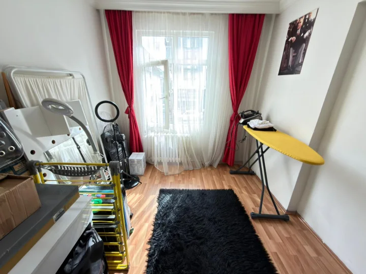 Keçiören Bağcı Caddesi Üzeri Satılık Daire | 1. Kat Ön Cephe Yüksek Kira Getirili Geniş Metrajlı Fırsat