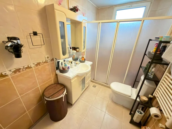 Keçiören Bağcı Caddesi Üzeri Satılık Daire | 1. Kat Ön Cephe Yüksek Kira Getirili Geniş Metrajlı Fırsat