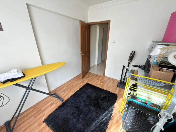 Keçiören Bağcı Caddesi Üzeri Satılık Daire | 1. Kat Ön Cephe Yüksek Kira Getirili Geniş Metrajlı Fırsat