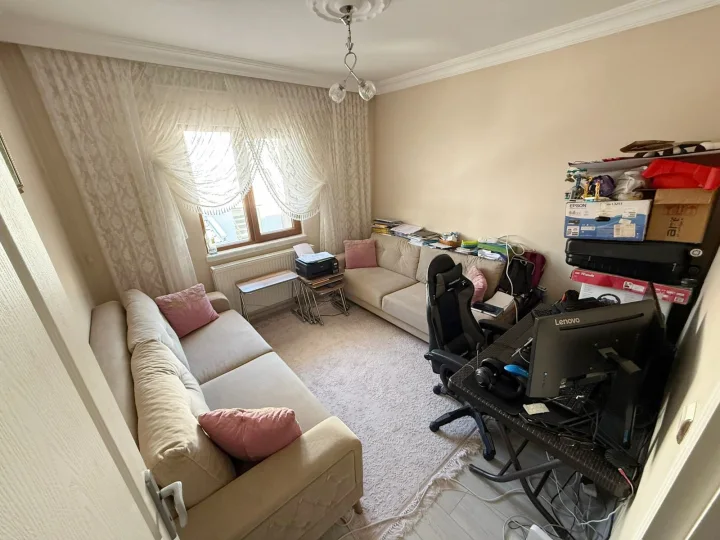 Keçiören Satılık 4+1 Daire | 150 m² Ebeveyn Banyolu Cam Balkonlu Otoparklı Geniş Fırsat