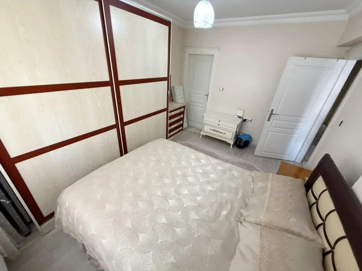 Keçiören Satılık 4+1 Daire | 150 m² Ebeveyn Banyolu Cam Balkonlu Otoparklı Geniş Fırsat