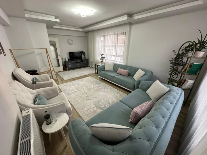 Keçiören Satılık 3+1 Daire | 110 m² Çift Cam Balkonlu Vestiyerli Masrafsız Fırsat