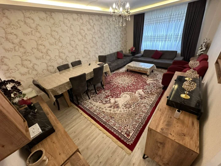 Keçiören Satılık 4+1 Daire | 160 m² Ankastre Setli Kilerli Açık Balkonlu Geniş Fırsat