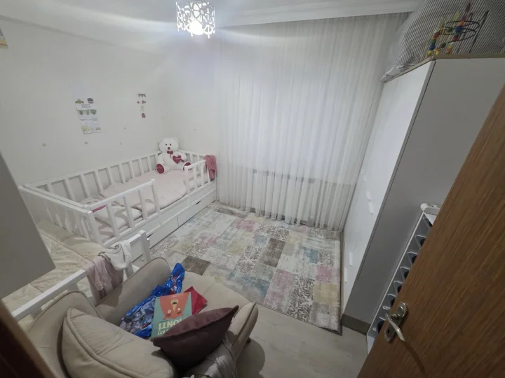 Keçiören Satılık 3+1 Daire | 130 m² Çift Cam Balkonlu Vestiyerli Geniş Fırsat