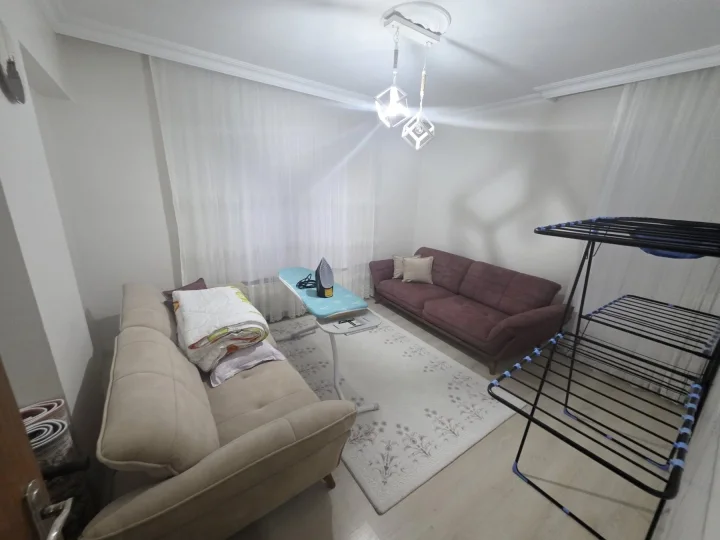 Keçiören Satılık 3+1 Daire | 130 m² Çift Cam Balkonlu Vestiyerli Geniş Fırsat