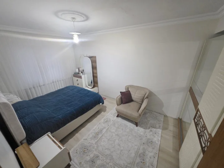 Keçiören Satılık 3+1 Daire | 130 m² Çift Cam Balkonlu Vestiyerli Geniş Fırsat