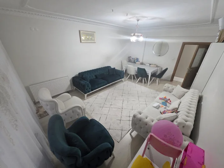 Keçiören Satılık 3+1 Daire | 130 m² Çift Cam Balkonlu Vestiyerli Geniş Fırsat