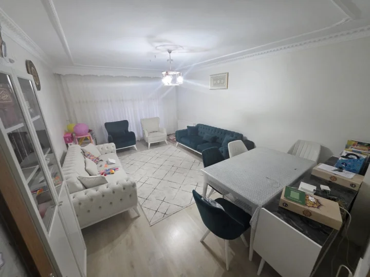 Keçiören Satılık 3+1 Daire | 130 m² Çift Cam Balkonlu Vestiyerli Geniş Fırsat