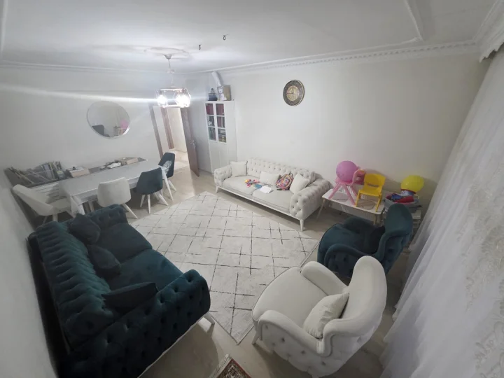 Keçiören Satılık 3+1 Daire | 130 m² Çift Cam Balkonlu Vestiyerli Geniş Fırsat