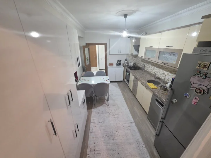 Keçiören Satılık 3+1 Daire | 130 m² Çift Cam Balkonlu Vestiyerli Geniş Fırsat