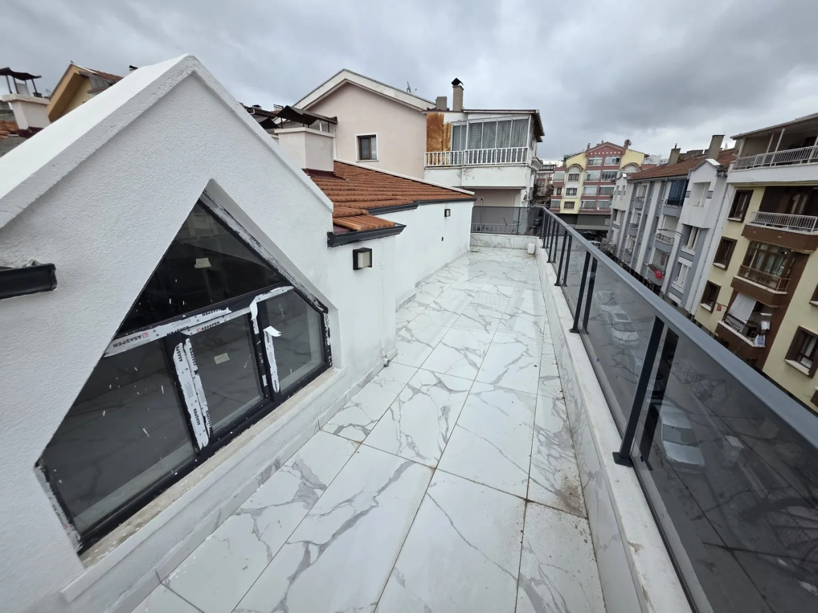 Keçiören Aktepe Mahallesi Satılık 3+1 Daire | 3. Kat Lüks Yapılı Yerden Isıtmalı Teras Balkonlu Fırsat